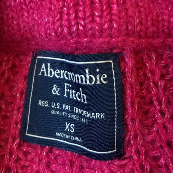 Sweater - Picture 3 of 4